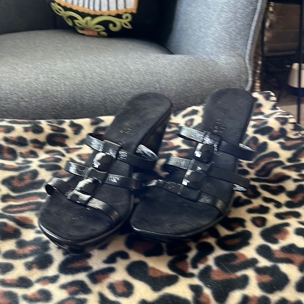 Unknown made in Italy size 8 wedge sandals in black leather w/ jewel accents.
